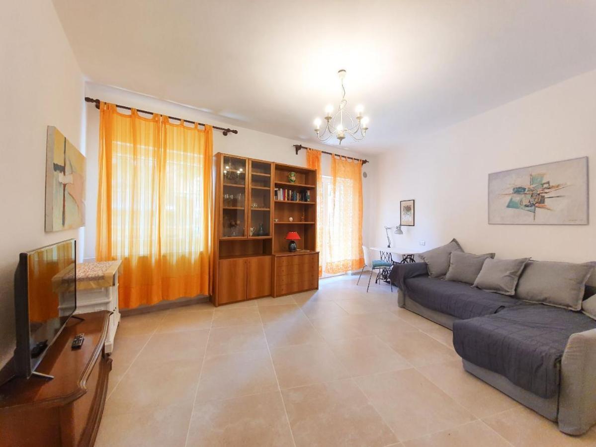 Diamond Apartment 모네글리아 외부 사진